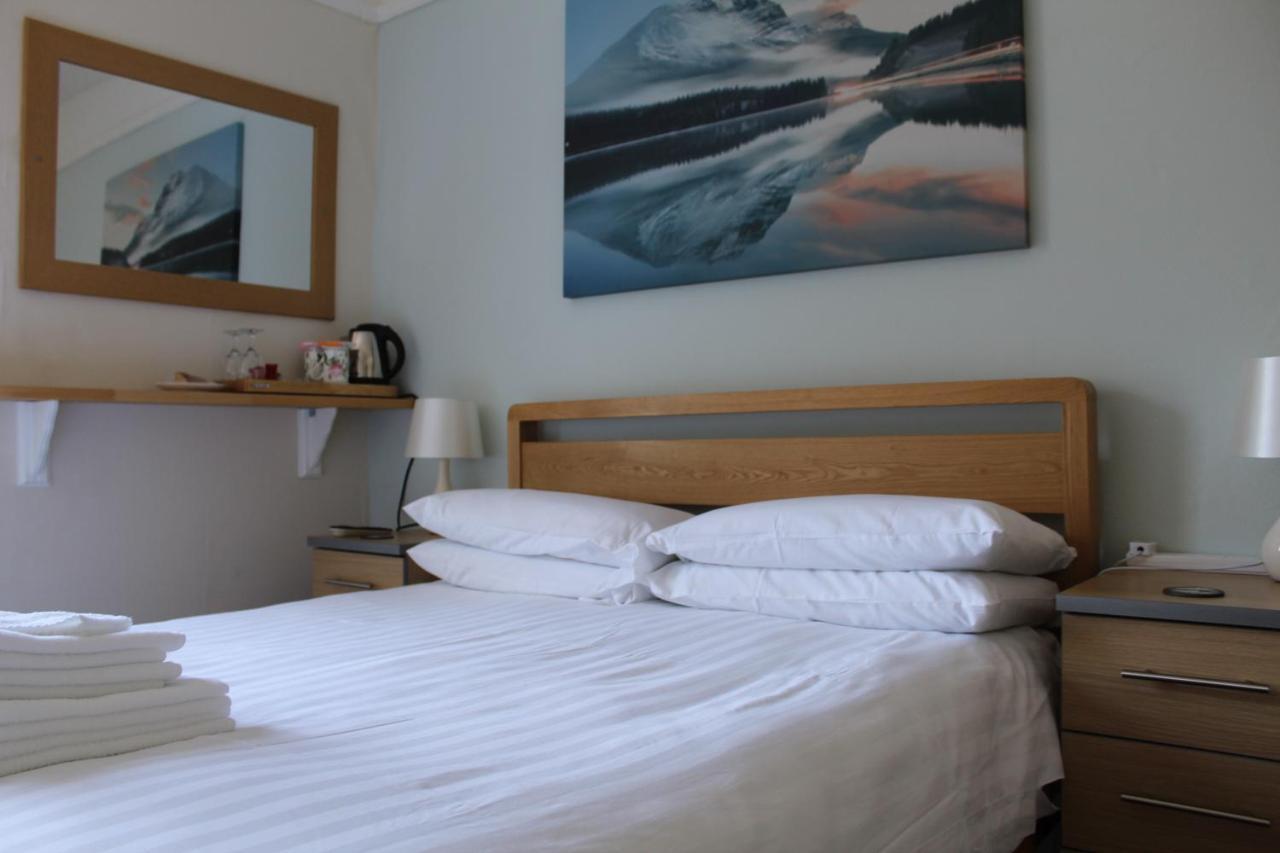 The Bay House Lake View Guest House - Adults Only Bowness-on-Windermere Exteriör bild