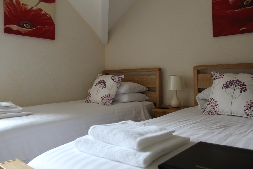 The Bay House Lake View Guest House - Adults Only Bowness-on-Windermere Rum bild