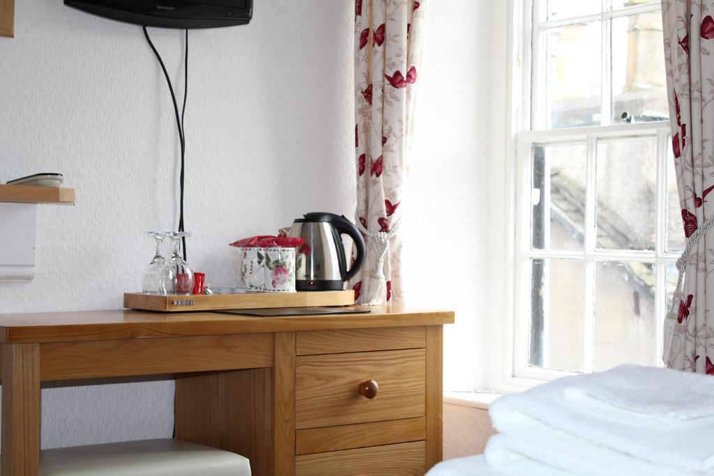 The Bay House Lake View Guest House - Adults Only Bowness-on-Windermere Rum bild